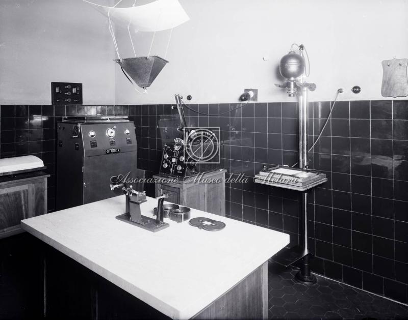 Laboratorio fotografico interno allo stabilimento