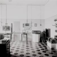 Interno dello stabilimento. Reparto laboratorio sperimentale